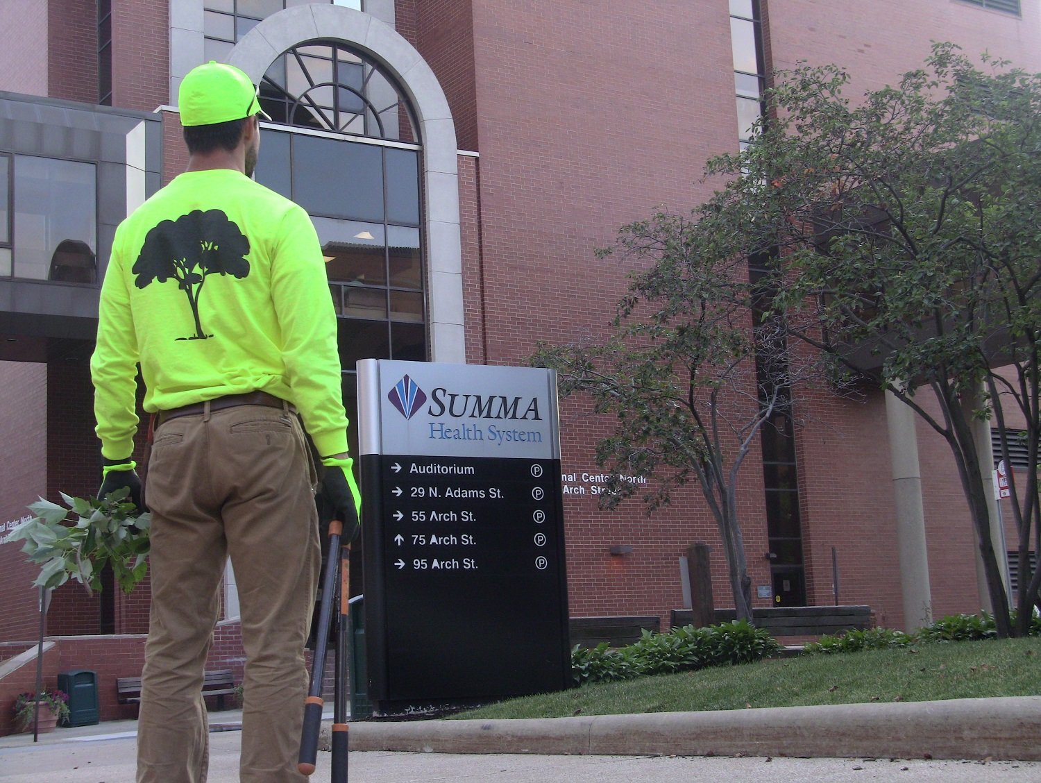 landscaper at Summa hospital