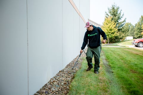 Commercial Landscaping Crew Maintenance Spraying Weeds Lawn Care 2