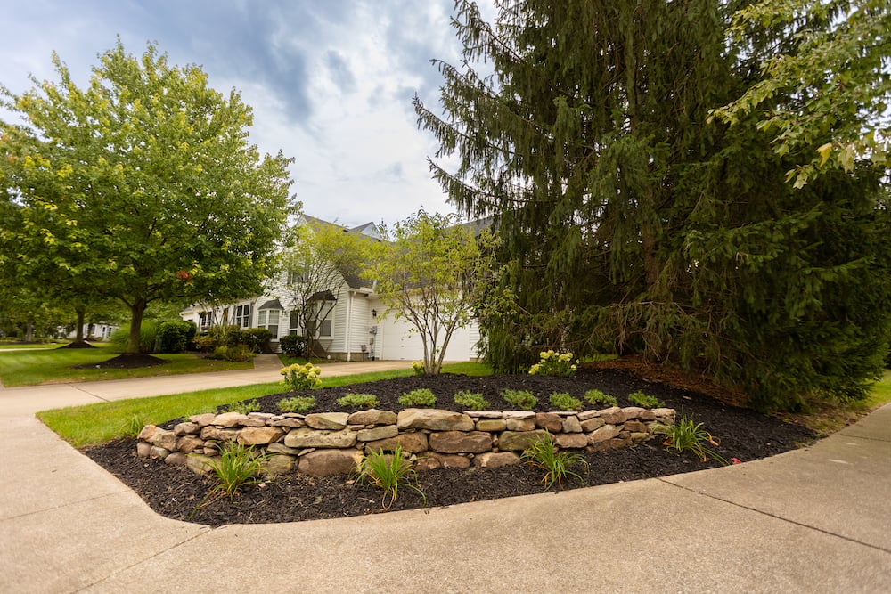 hoa planting beds 4