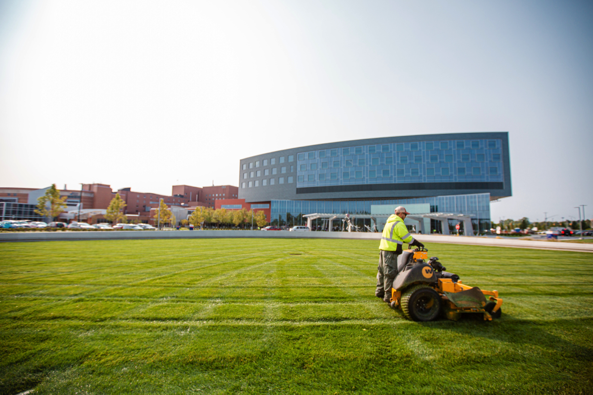 Top 4 Reasons Outsourced Grounds Maintenance Will Save You Money